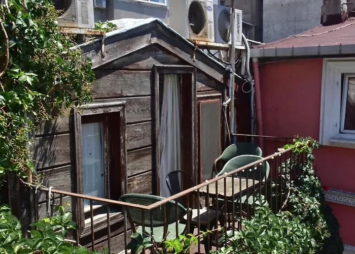 Klein Cihangir Pera Suites